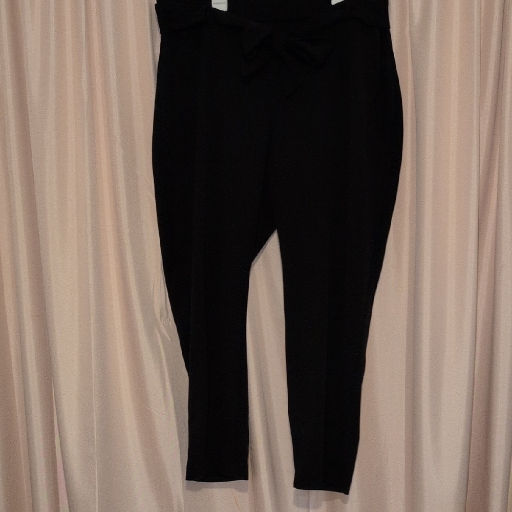 Jones New York Black Ankle Pants